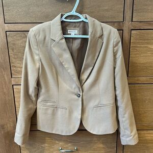 Single button camel blazer